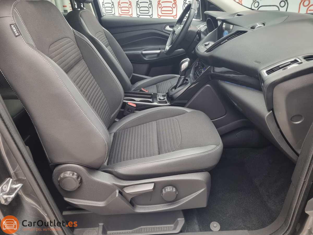 16 - Ford Kuga 2019 - AUTO