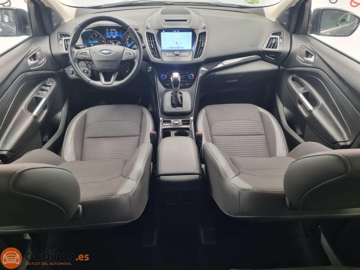 17 - Ford Kuga 2019 - AUTO