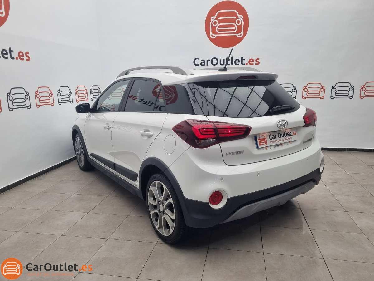 10 - Hyundai i20 ACTIVE 2020 - AUTO