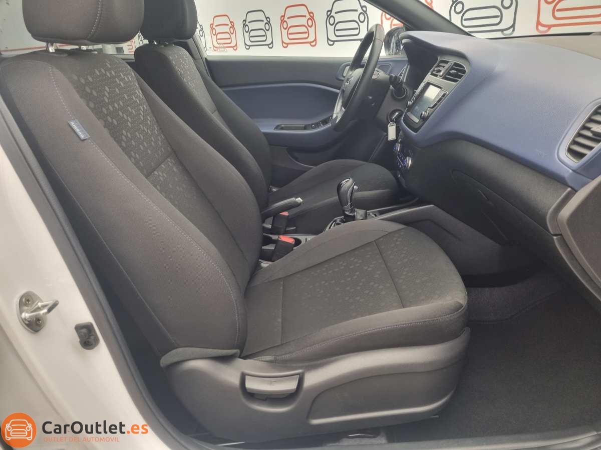 16 - Hyundai i20 ACTIVE 2020 - AUTO