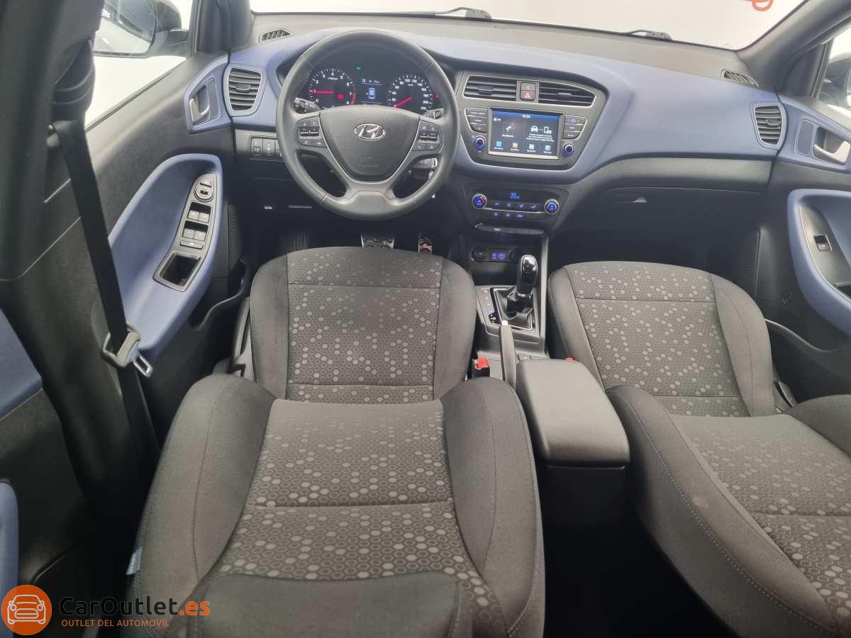 19 - Hyundai i20 ACTIVE 2020 - AUTO