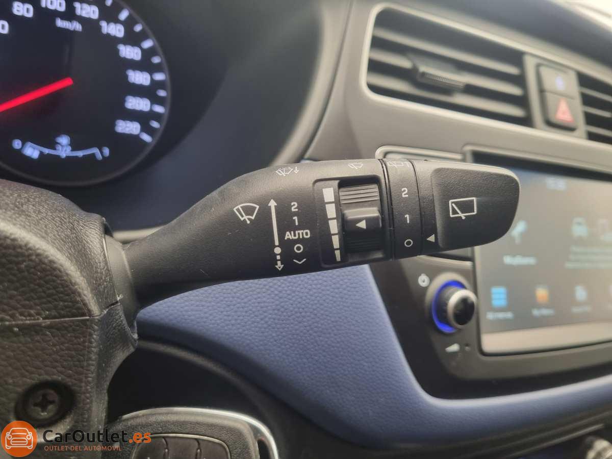 25 - Hyundai i20 ACTIVE 2020 - AUTO
