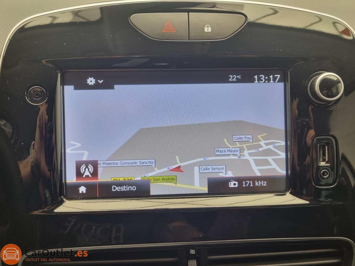27 - Renault Clio 2018