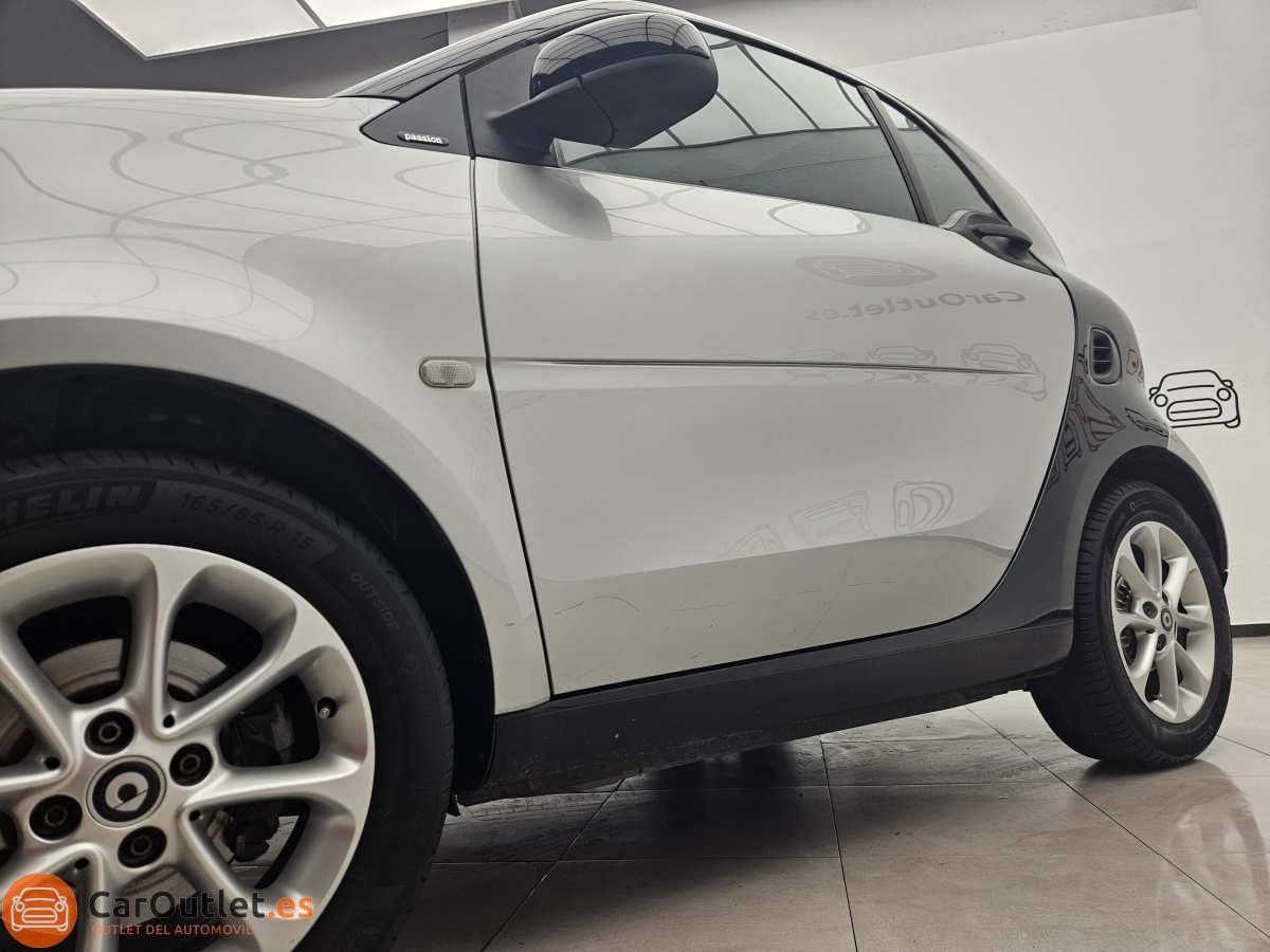 4 - Smart Fortwo 2016 - AUTO