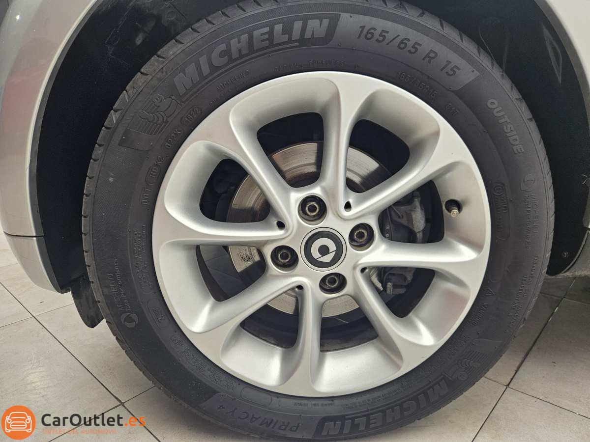 5 - Smart Fortwo 2016 - AUTO