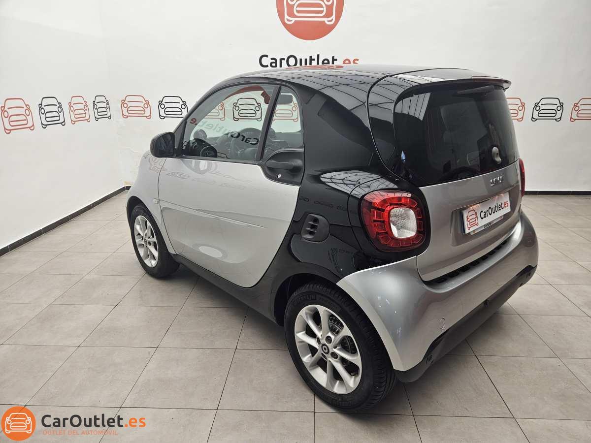 8 - Smart Fortwo 2016 - AUTO
