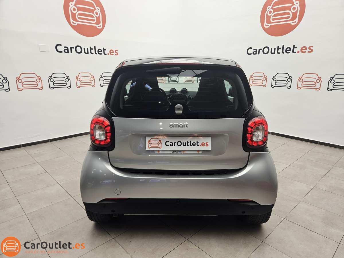 9 - Smart Fortwo 2016 - AUTO