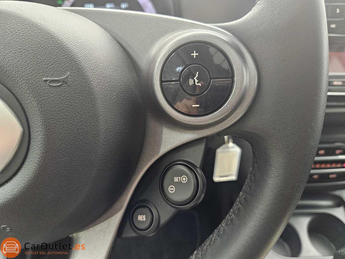 20 - Smart Fortwo 2016 - AUTO