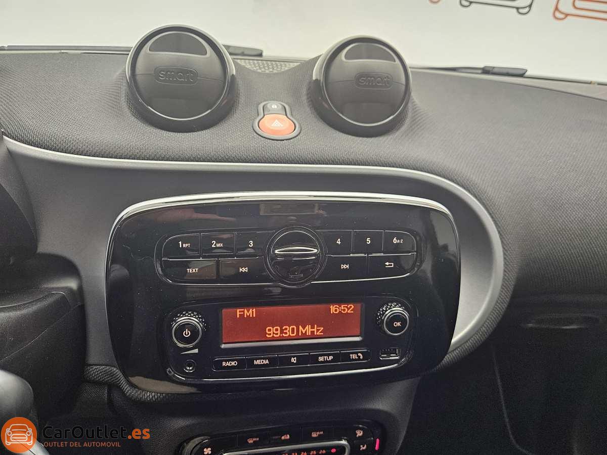 21 - Smart Fortwo 2016 - AUTO
