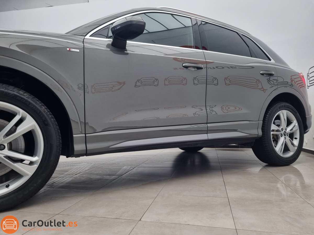 4 - Audi Q3 2021 - AUTO