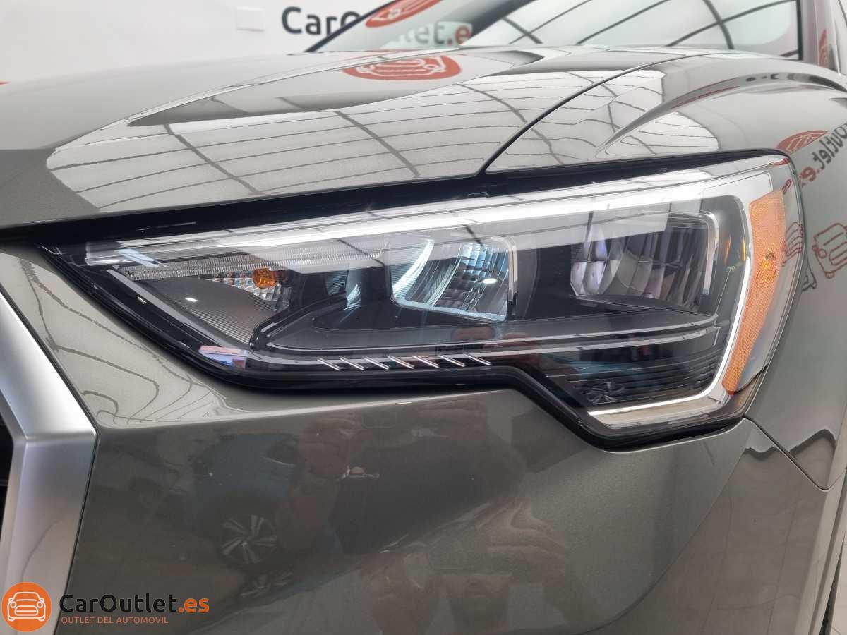 6 - Audi Q3 2021 - AUTO