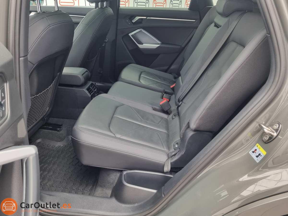 15 - Audi Q3 2021 - AUTO