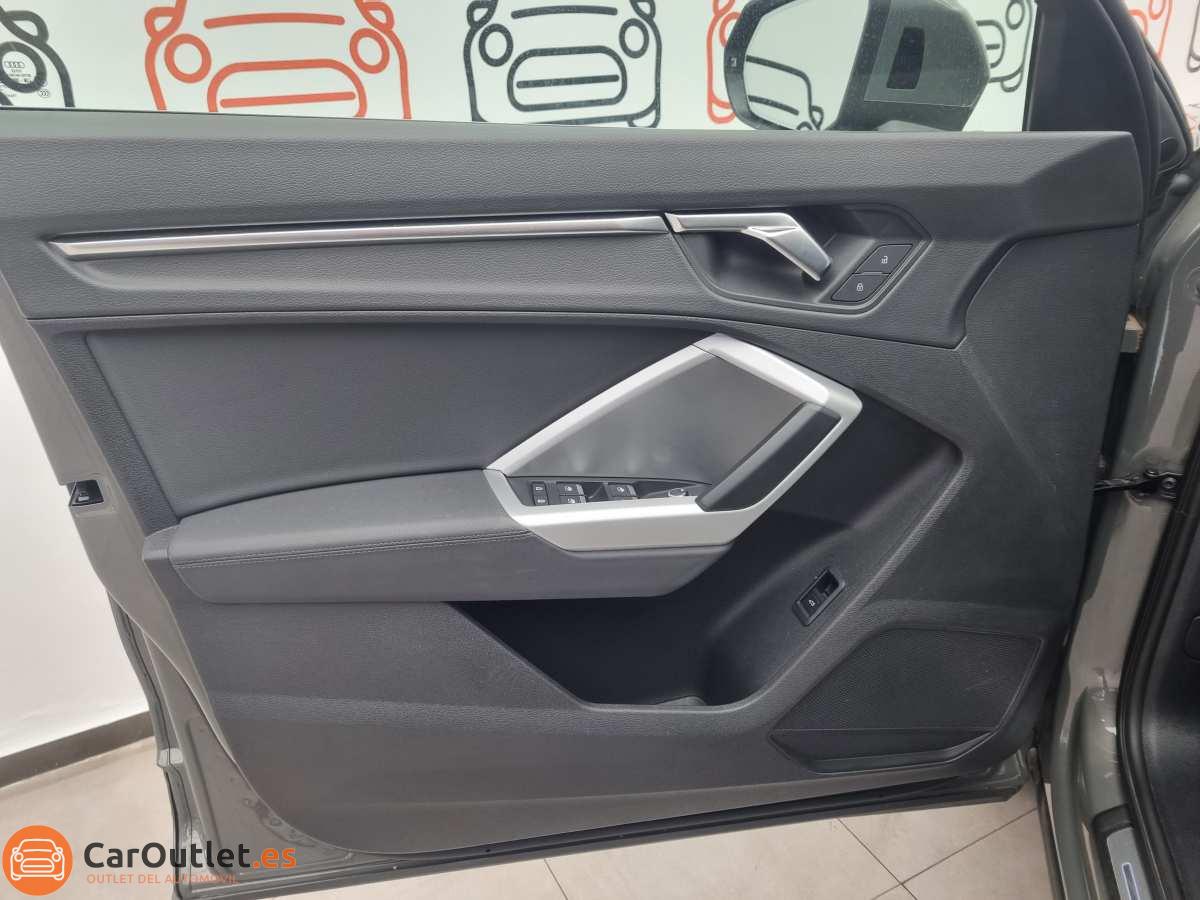 16 - Audi Q3 2021 - AUTO