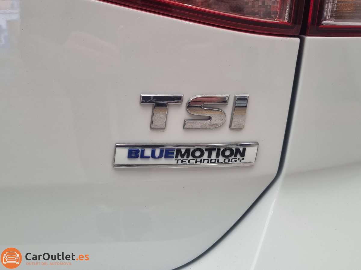 10 - Volkswagen Golf 2015