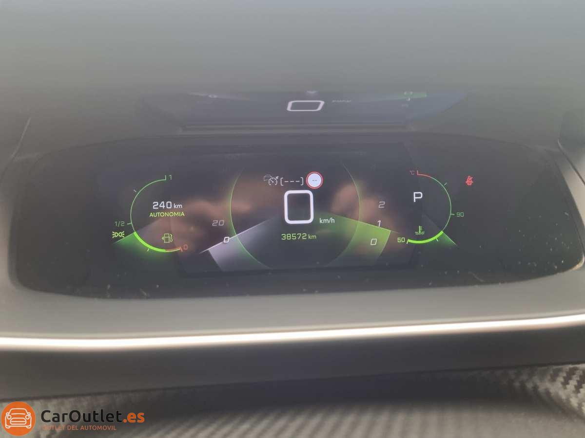 22 - Peugeot 2008 2021 - AUTO