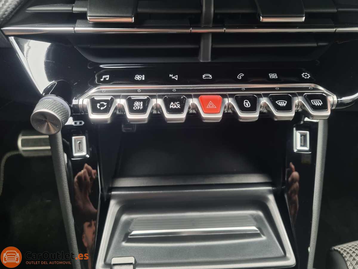 33 - Peugeot 2008 2021 - AUTO