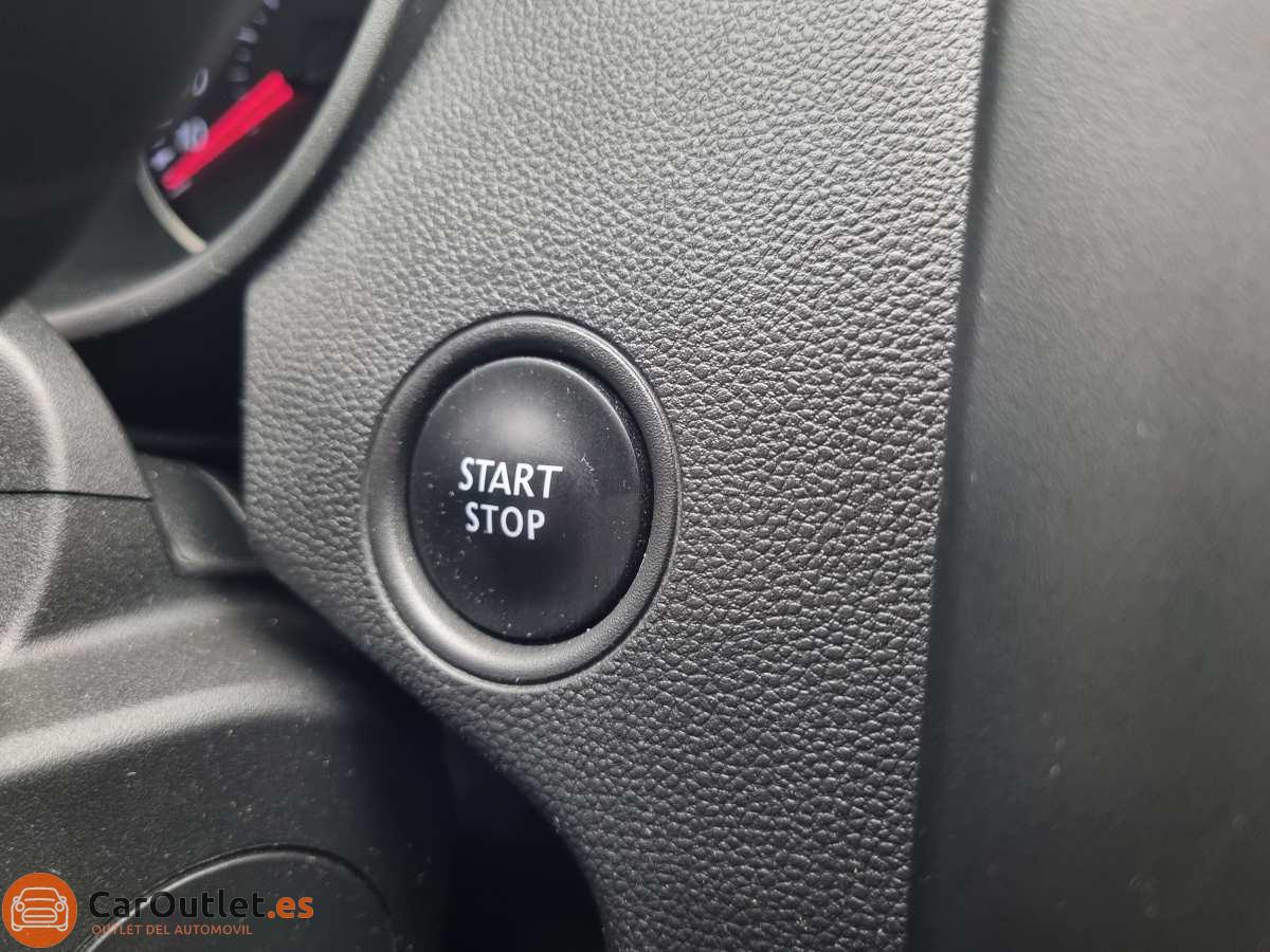 27 - Dacia Duster 2020