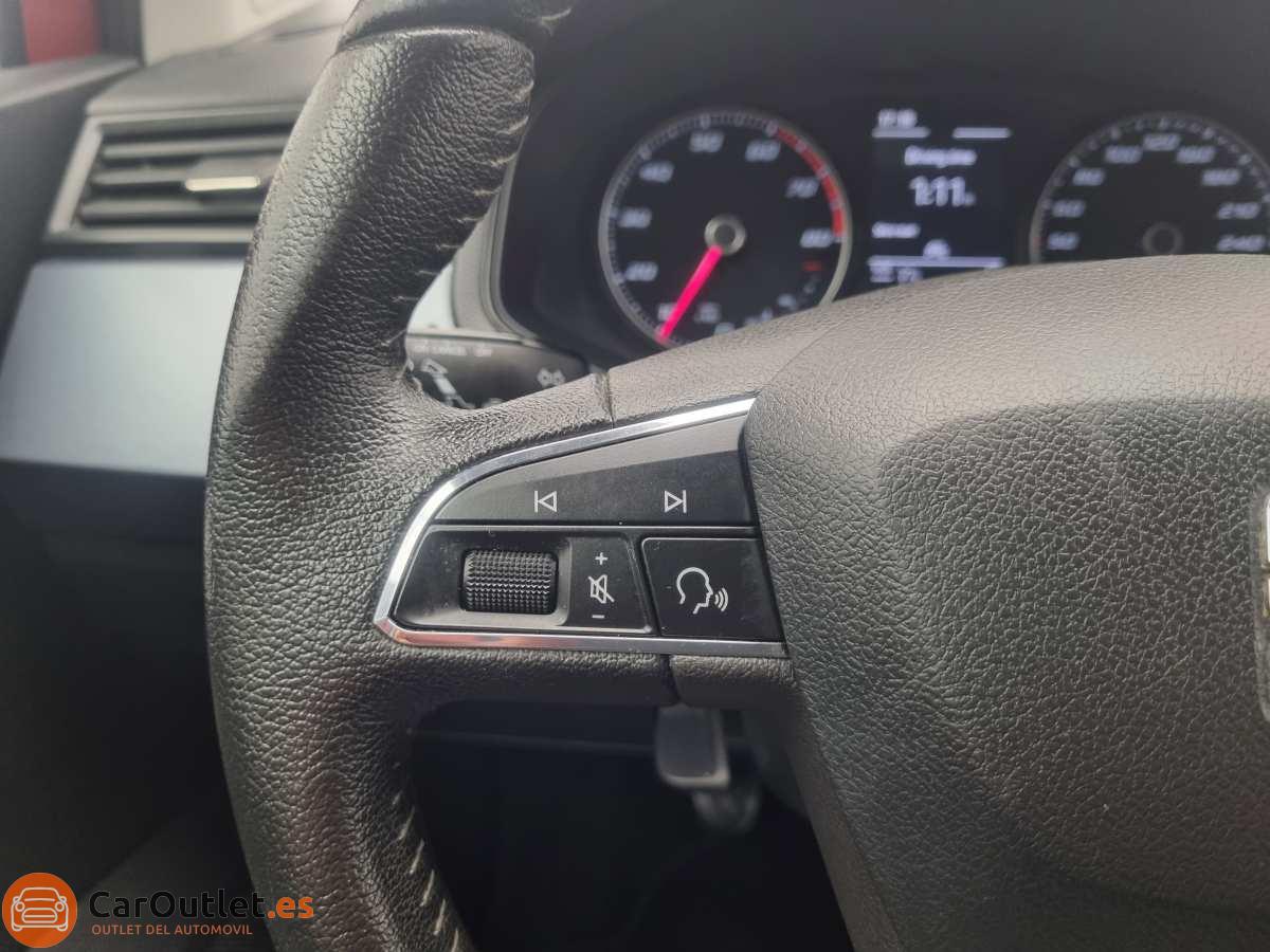 24 - Seat Arona 2019