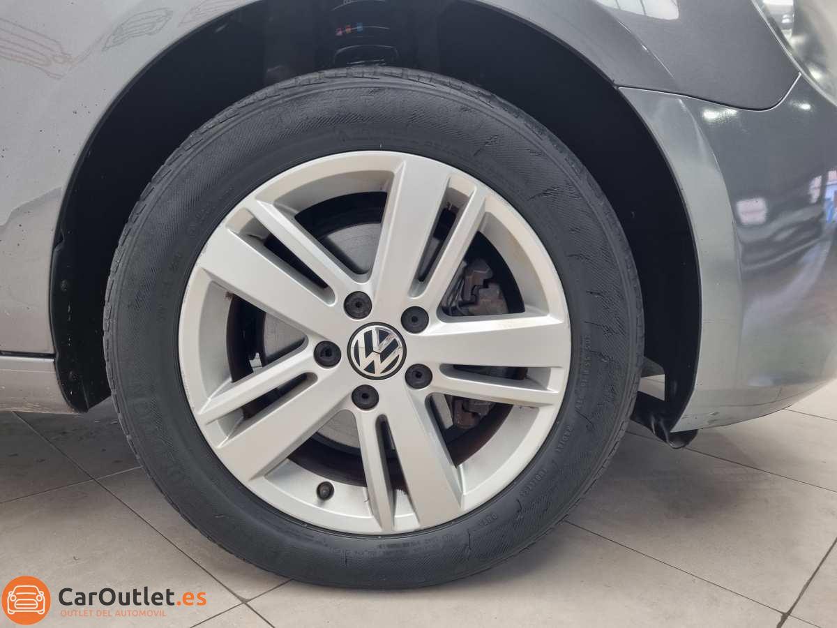 6 - Volkswagen Golf 2012 - AUTO