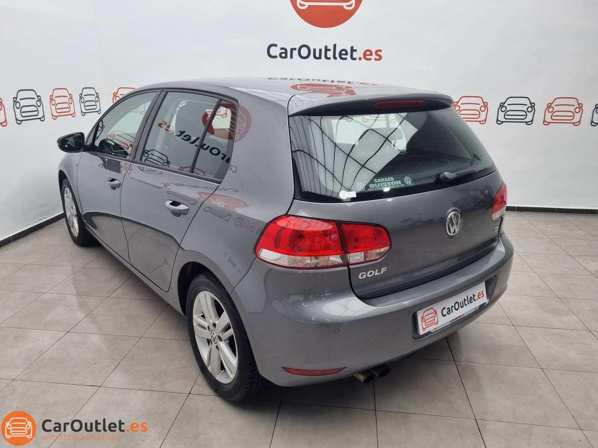 9 - Volkswagen Golf 2012 - AUTO