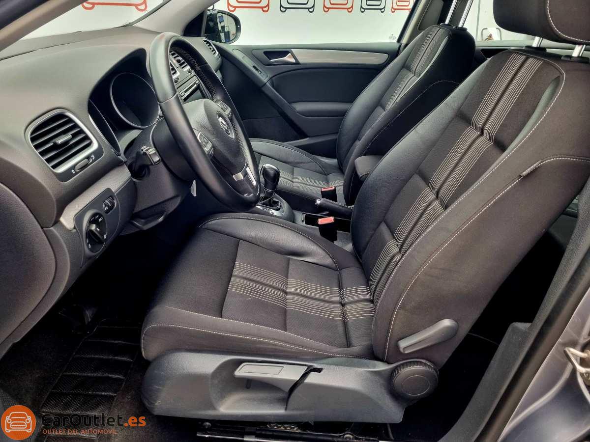 13 - Volkswagen Golf 2012 - AUTO