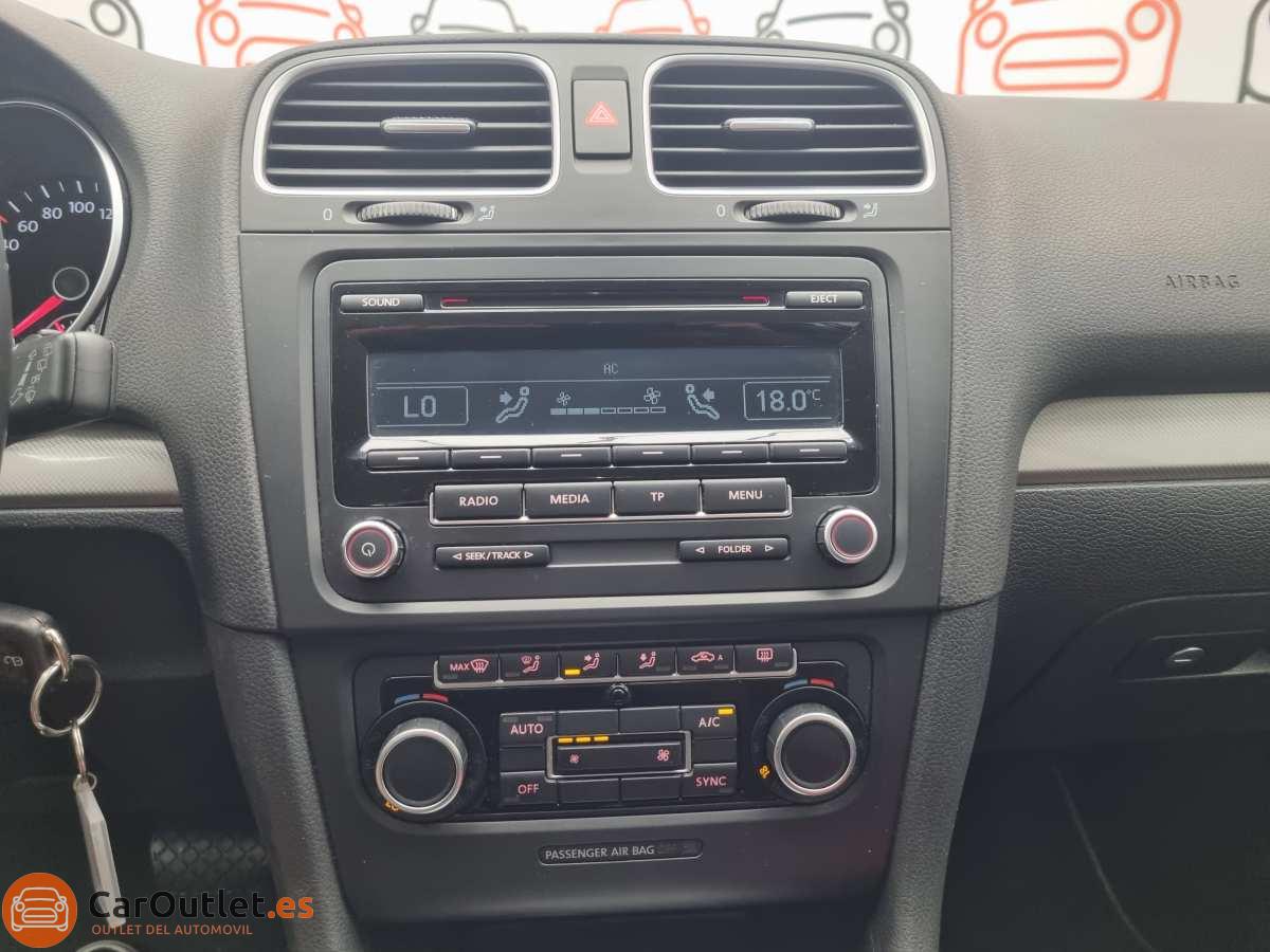 24 - Volkswagen Golf 2012 - AUTO