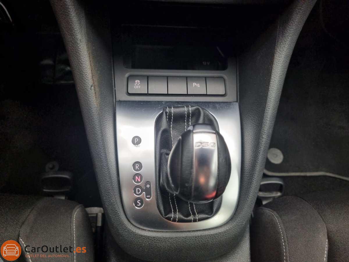 25 - Volkswagen Golf 2012 - AUTO