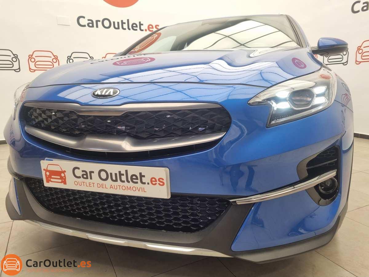 5 - Kia XCeed 2022 - AUTO