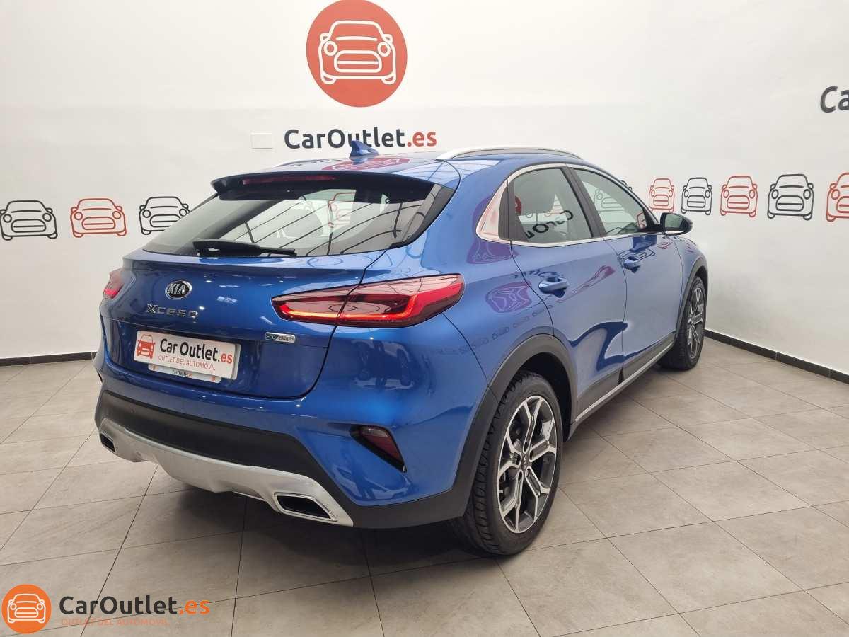 9 - Kia XCeed 2022 - AUTO