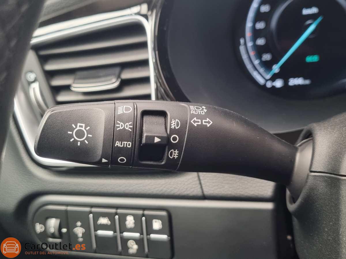 28 - Kia XCeed 2022 - AUTO