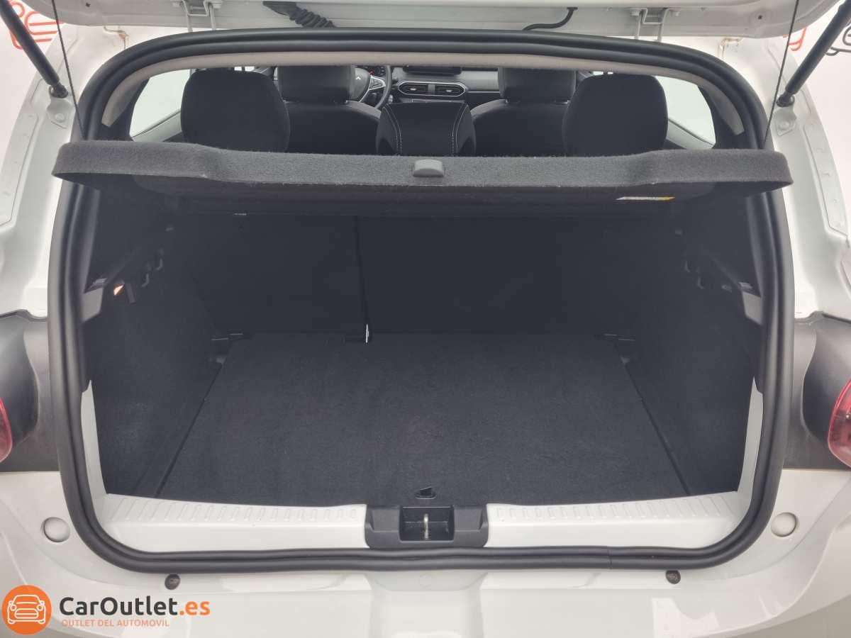 12 - Dacia Sandero Stepway 2023 - AUTO