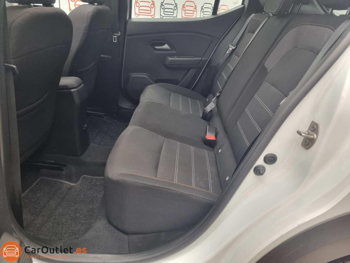 13 - Dacia Sandero Stepway 2023 - AUTO
