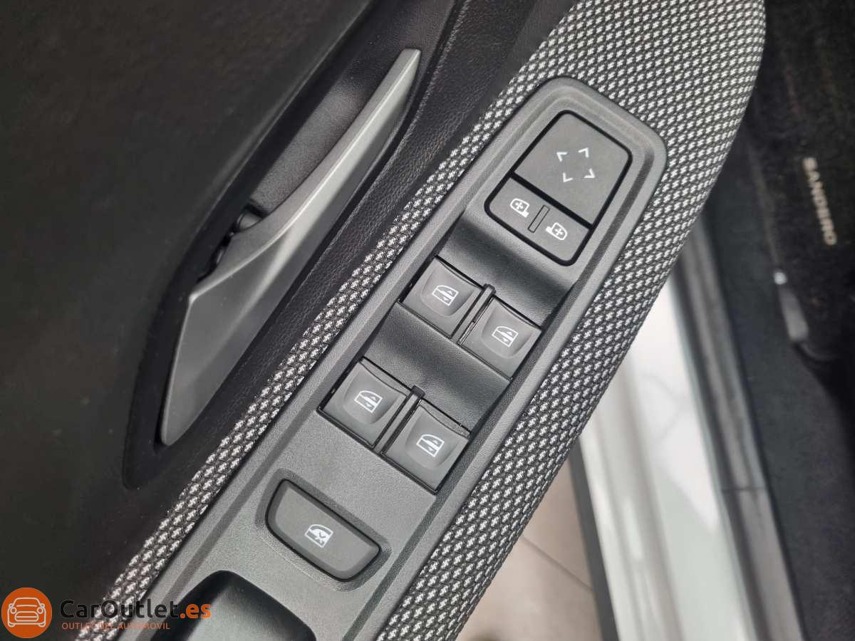 15 - Dacia Sandero Stepway 2023 - AUTO