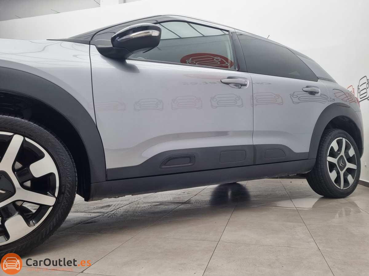 4 - Citroen C4 2019 - AUTO