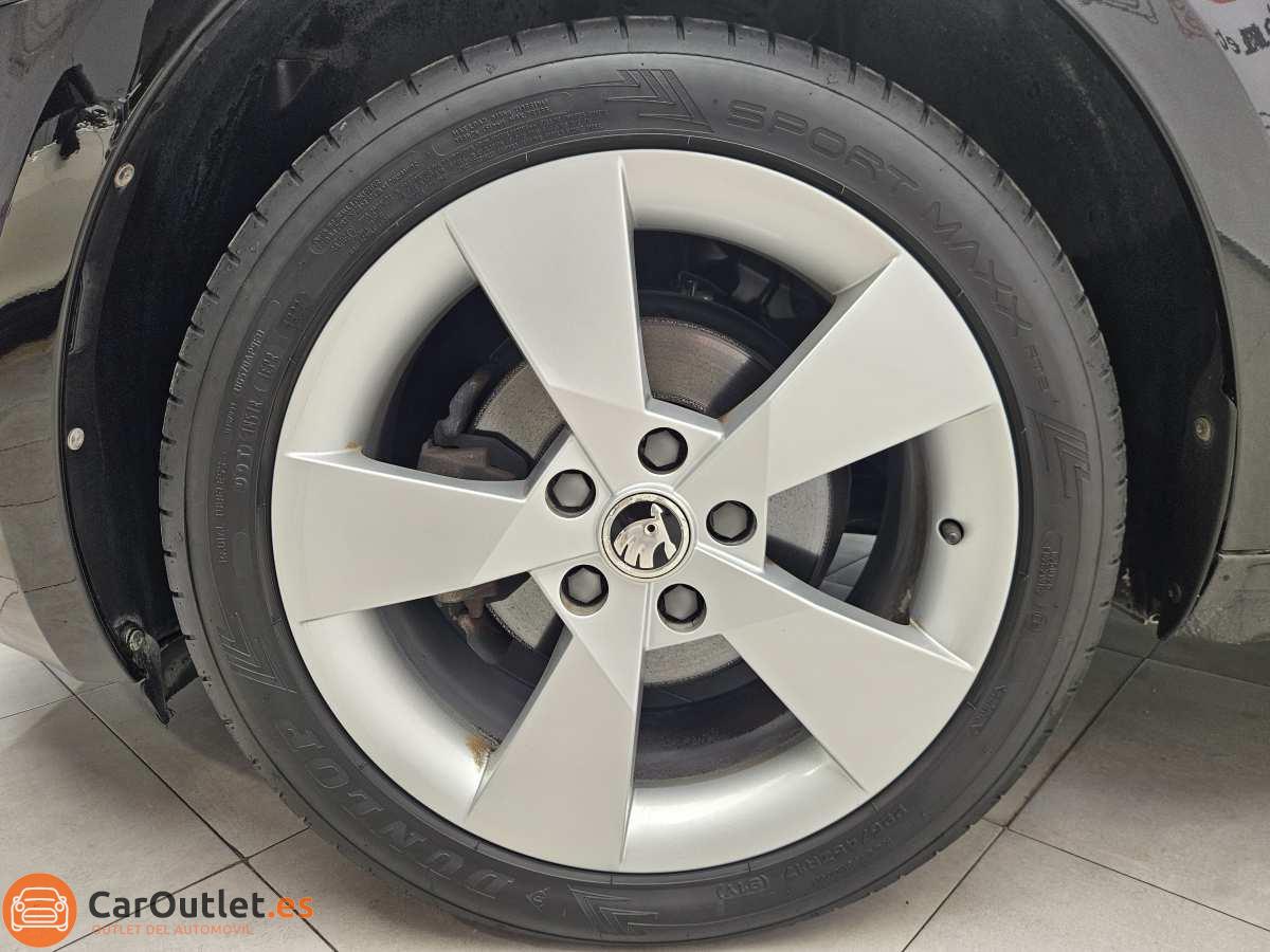 5 - Skoda Octavia 2015 - AUTO