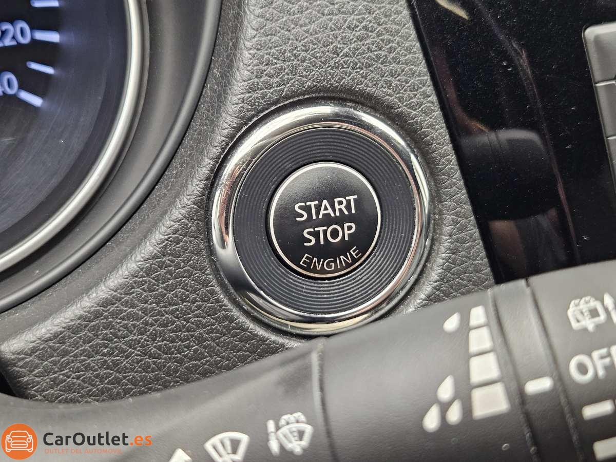 32 - Nissan Qashqai 2018 - AUTO