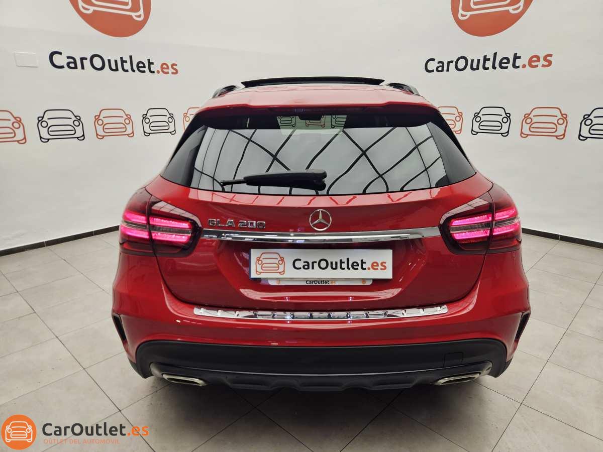 9 - Mercedes GLA Class 2020 - AUTO