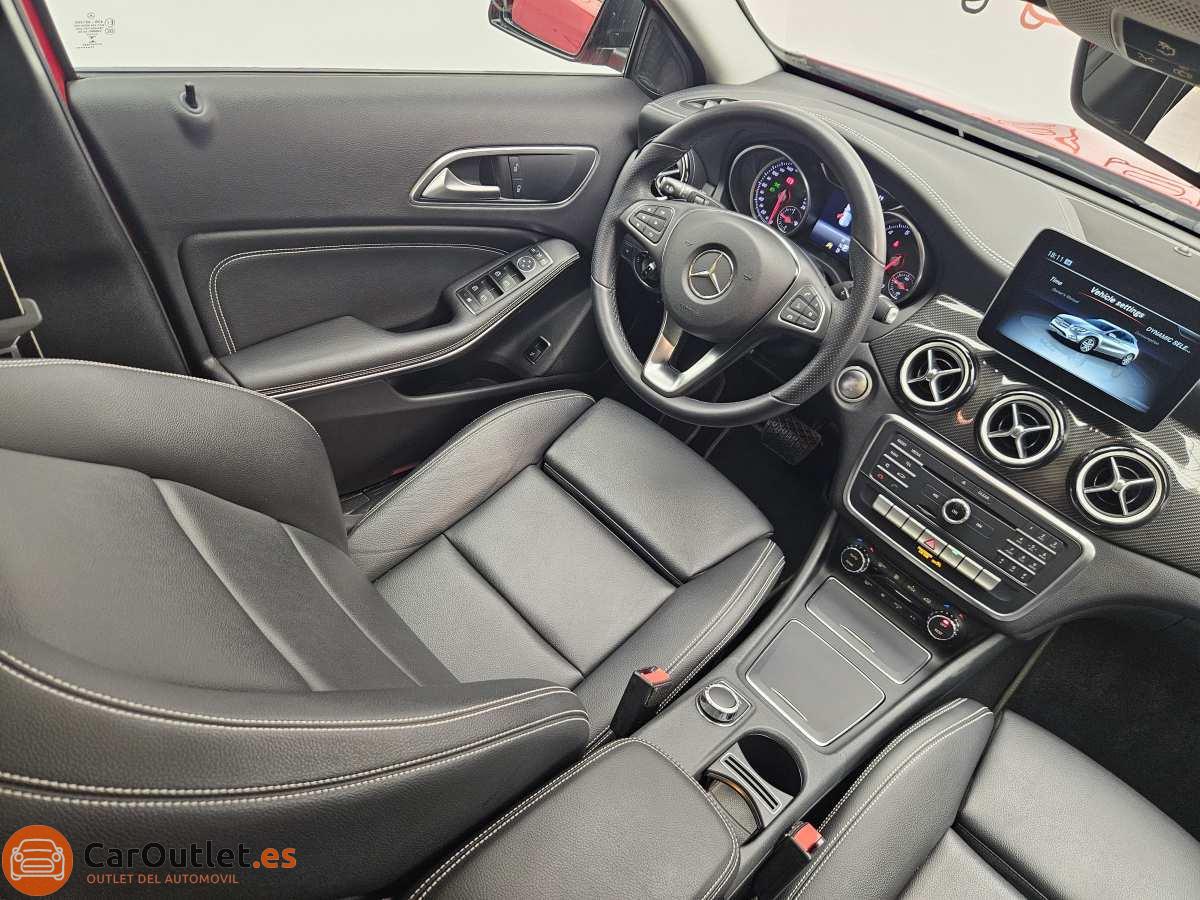 21 - Mercedes GLA Class 2020 - AUTO
