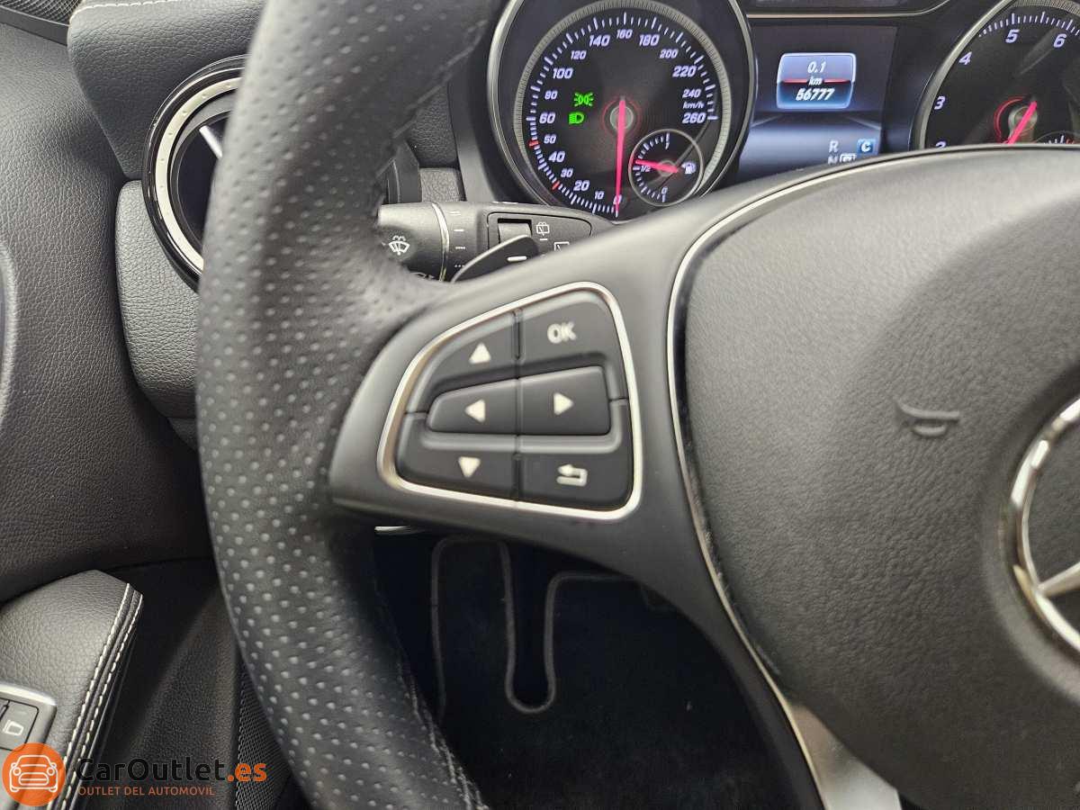 25 - Mercedes GLA Class 2020 - AUTO