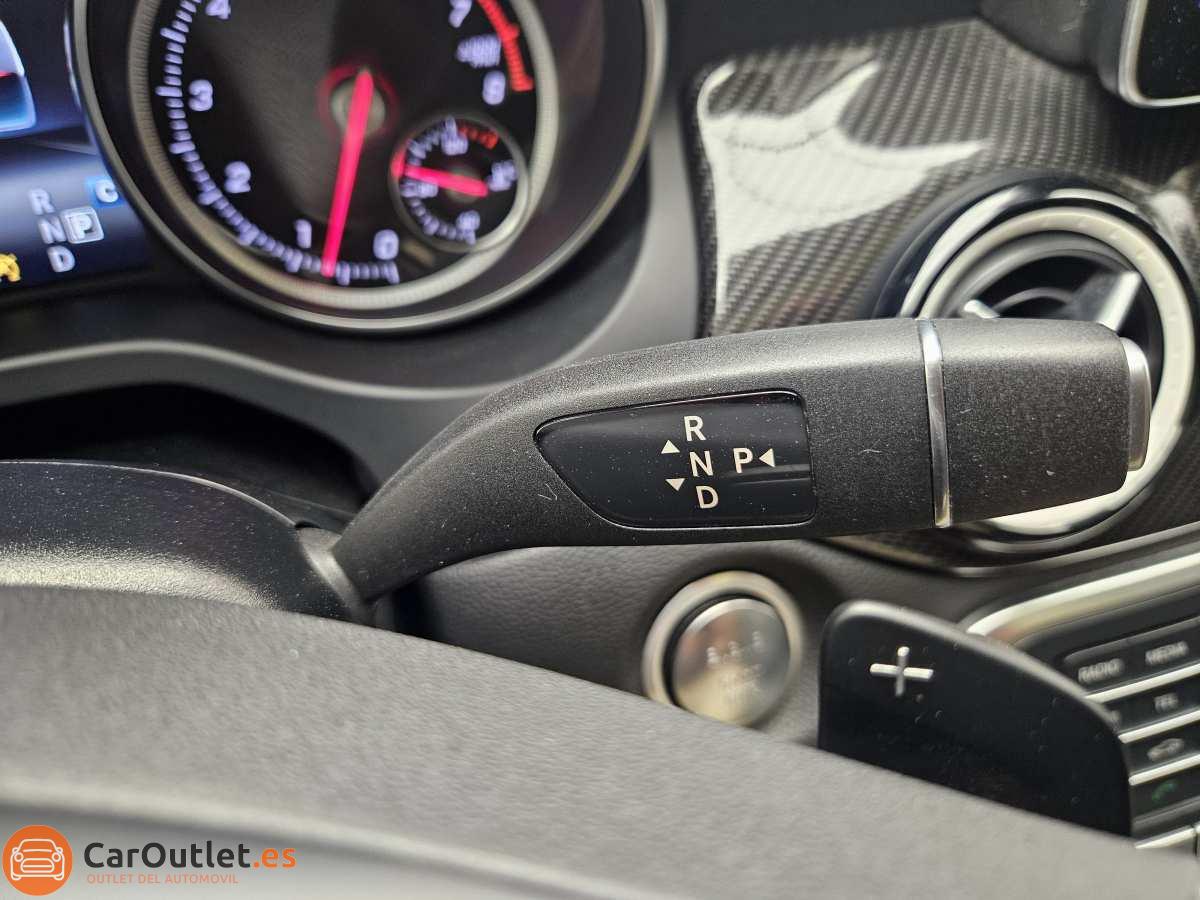 27 - Mercedes GLA Class 2020 - AUTO