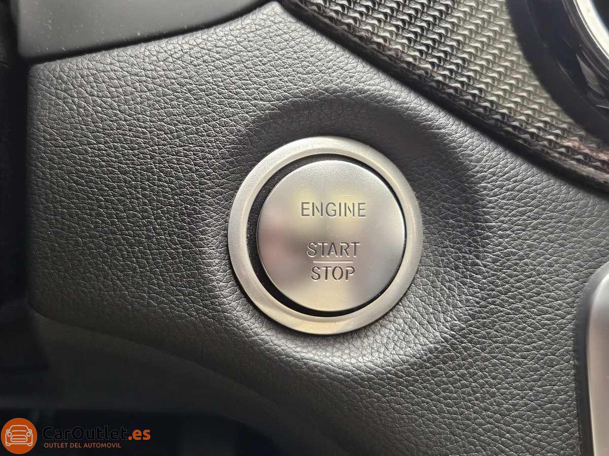 28 - Mercedes GLA Class 2020 - AUTO