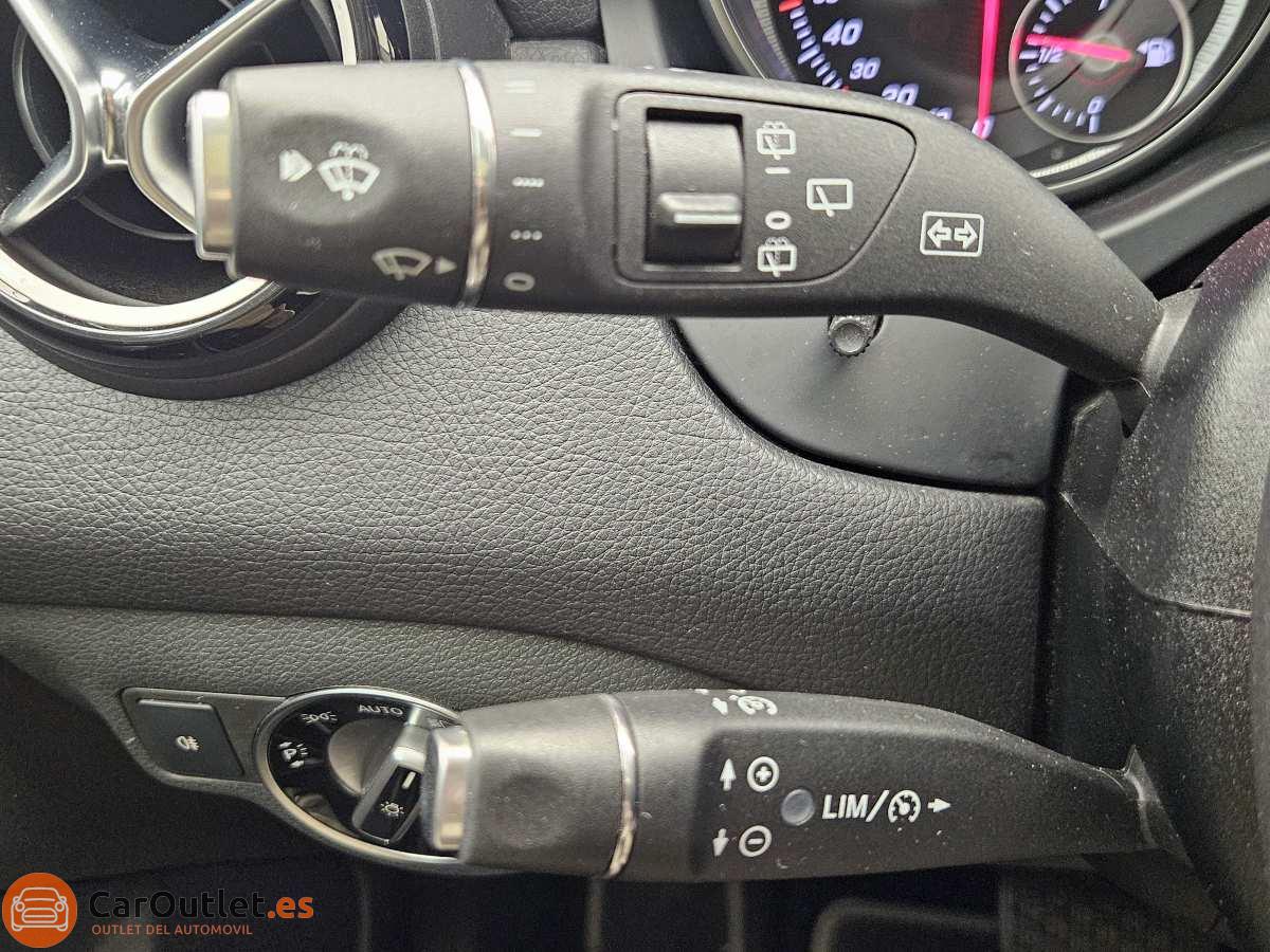 29 - Mercedes GLA Class 2020 - AUTO