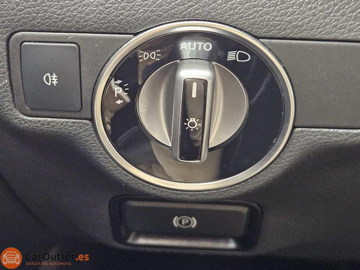 30 - Mercedes GLA Class 2020 - AUTO