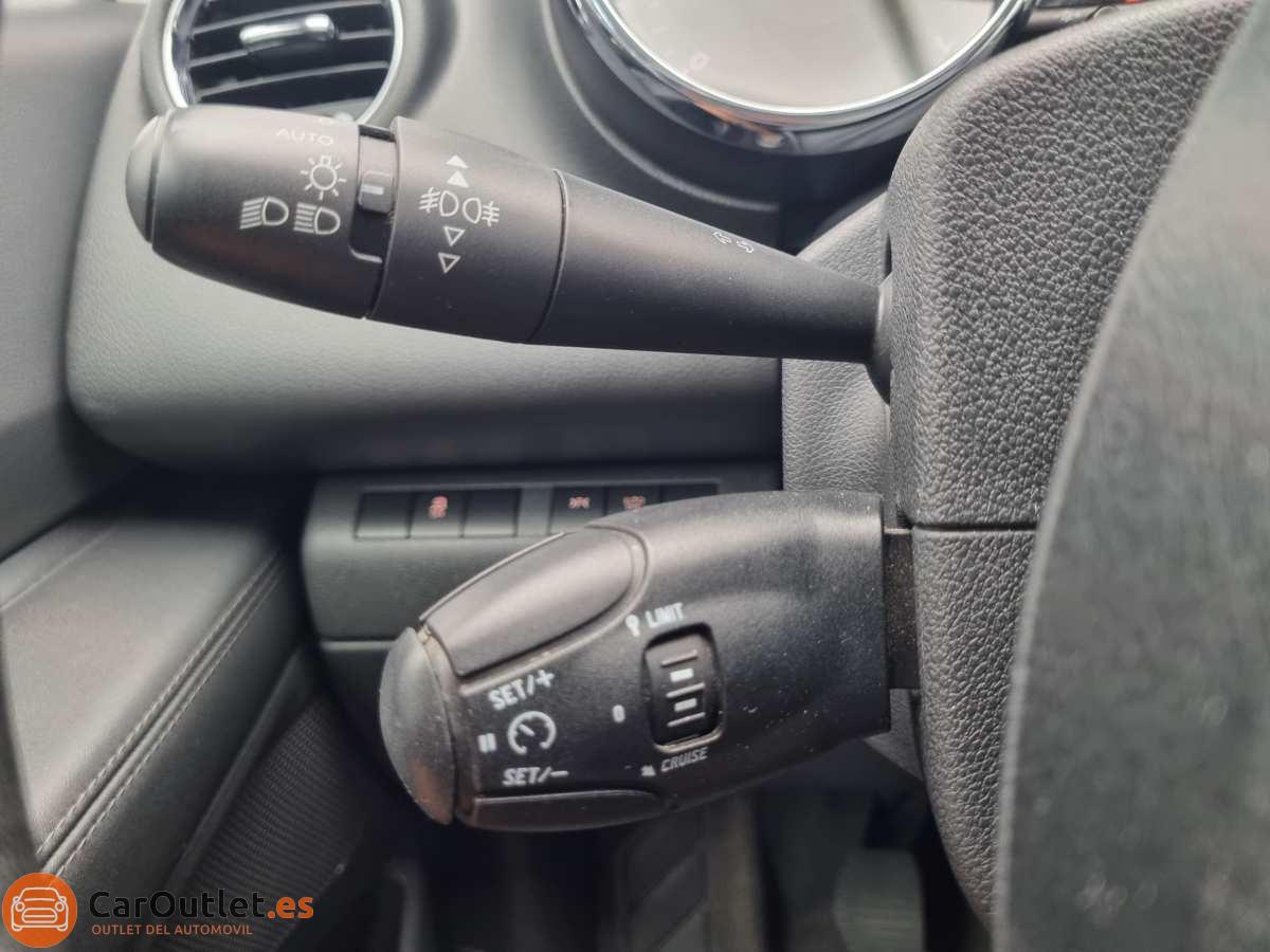 21 - Peugeot 3008 2016