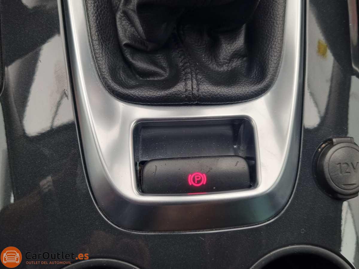 28 - Peugeot 3008 2016