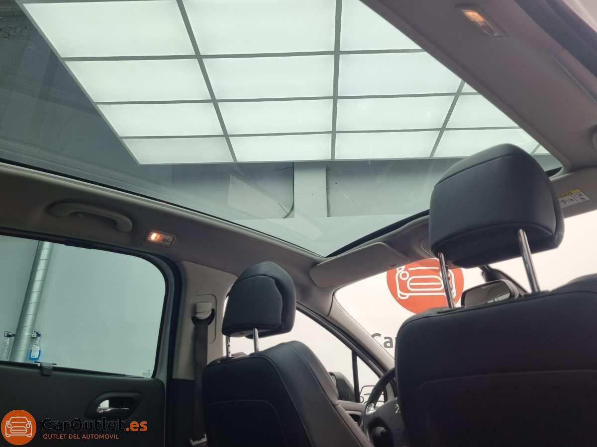 30 - Peugeot 3008 2016