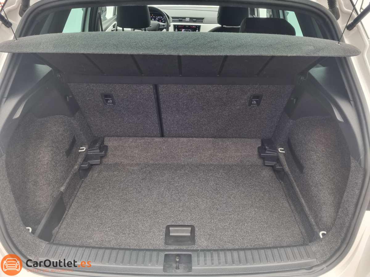 11 - Seat Arona 2019 - AUTO