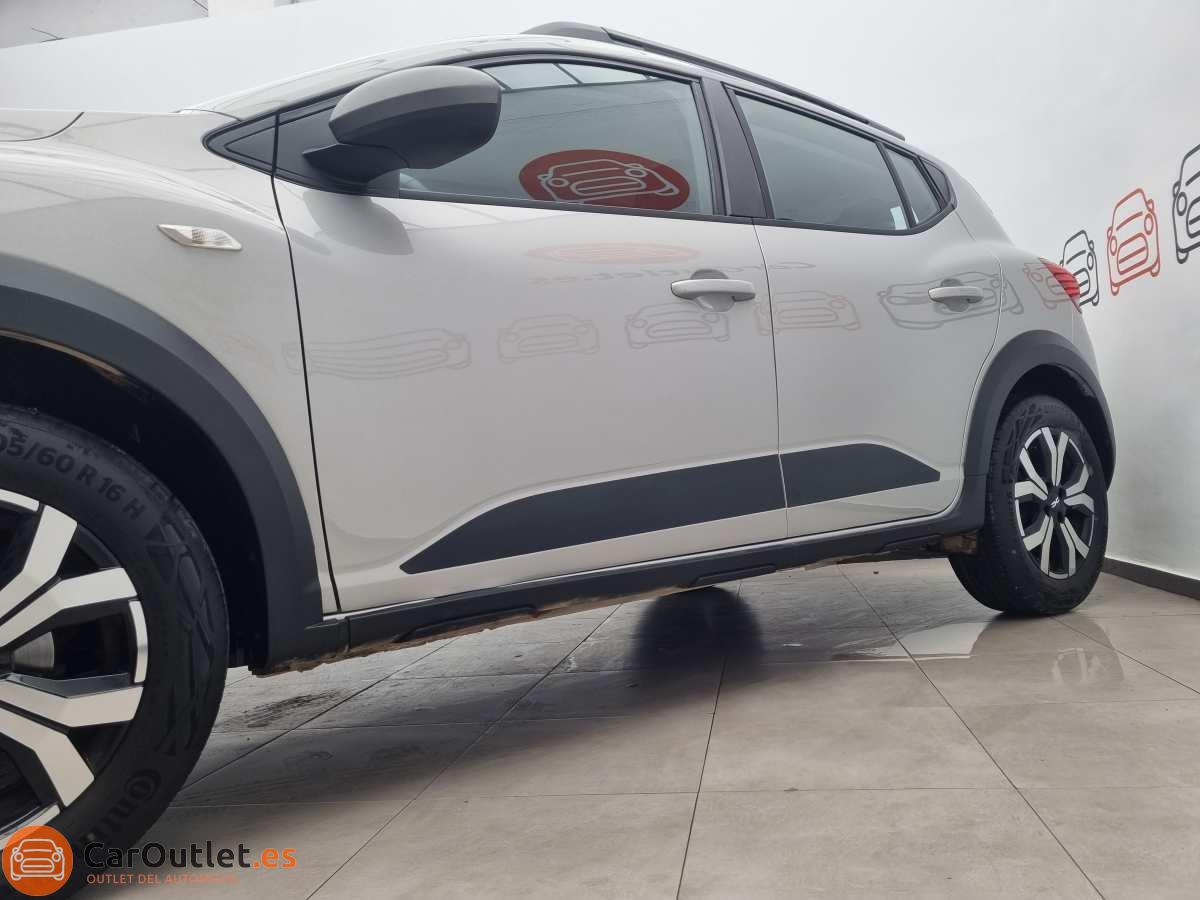 4 - Dacia Sandero Stepway 2023 - AUTO