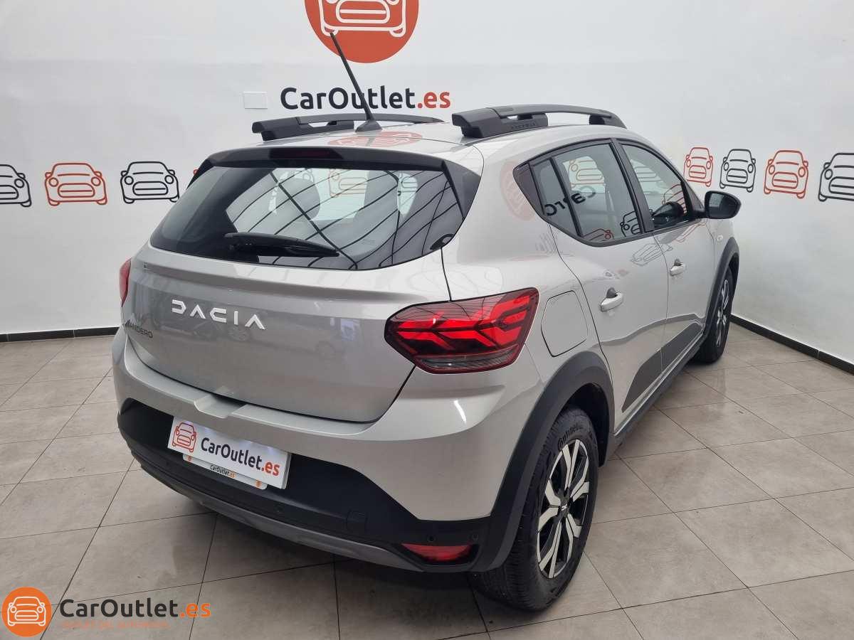 8 - Dacia Sandero Stepway 2023 - AUTO