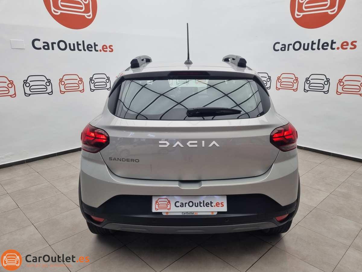 9 - Dacia Sandero Stepway 2023 - AUTO